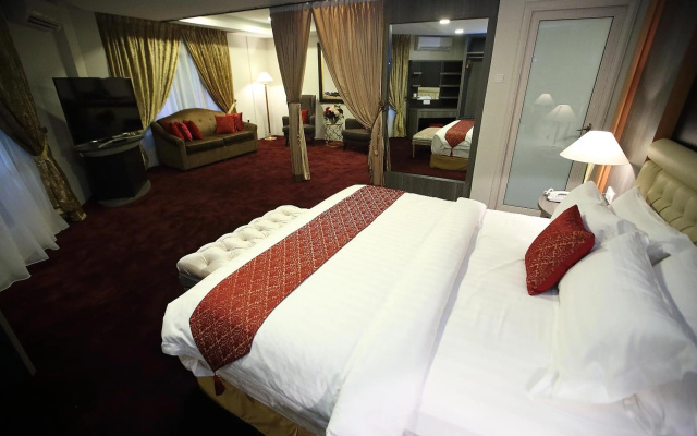 Al Khatiri Hotel – Guest Rooms – Kota Bharu