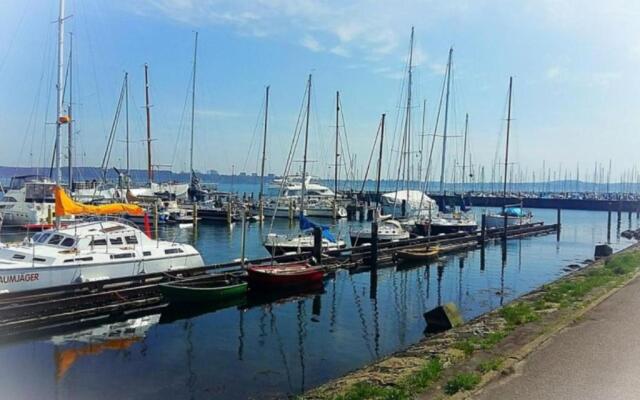 strandnahe 3-Zimmer Wohnung direkt am Yachthafen