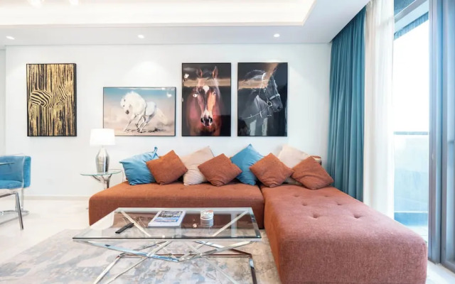 Rooftop pool-2BR Apartment Near Downtown