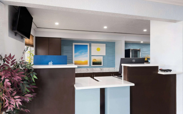 Days Inn by Wyndham Miami