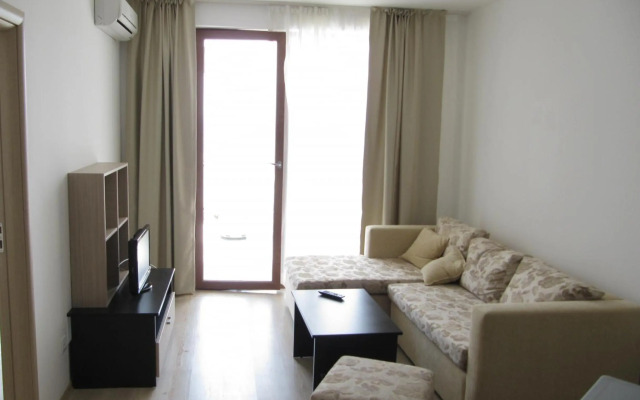 White Sails Apartments