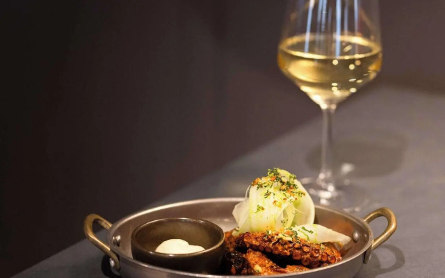 Radisson RED Hotel & Radisson RED Apartments, Kraków