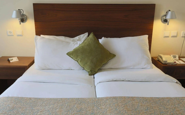 Jacob Tiberias by Jacob Hotels