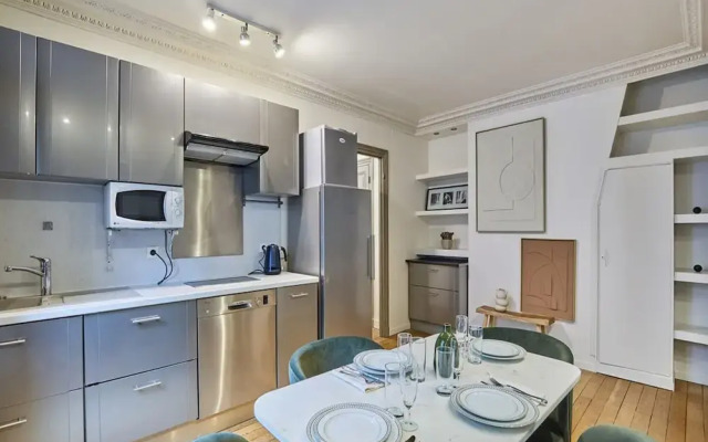 Charming Apartment Center of Paris by Studio Prestige