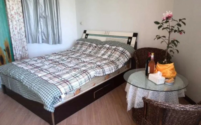 Kunming Harbor Home Hostel