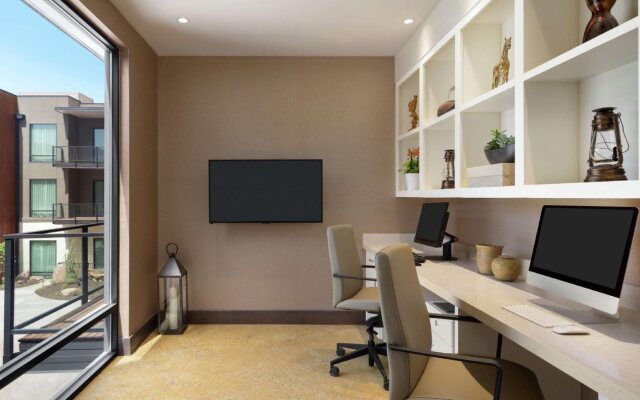 Hoodoo Moab, Curio Collection by Hilton