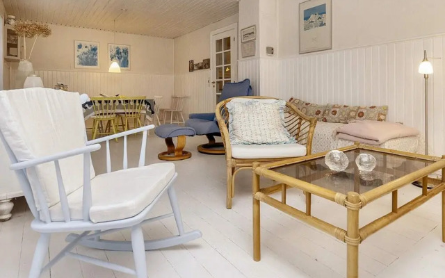 6 Person Holiday Home in Albaek