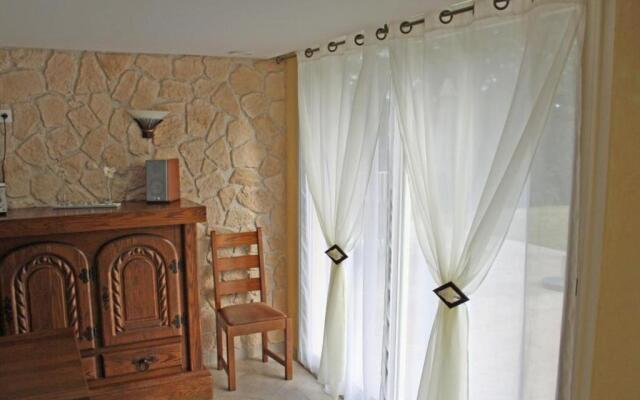 Gîte Monétay-sur-Allier, 3 pièces, 4 personnes - FR-1-489-110