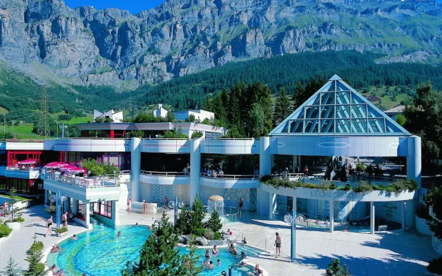 Unique Holiday Home in Heremence in the ski Area