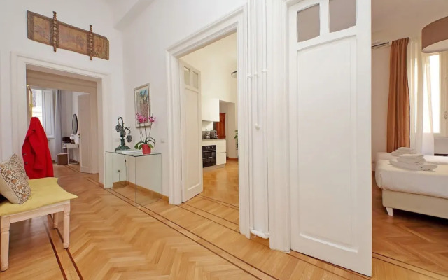 Treasurerome Vatican Charme 4br