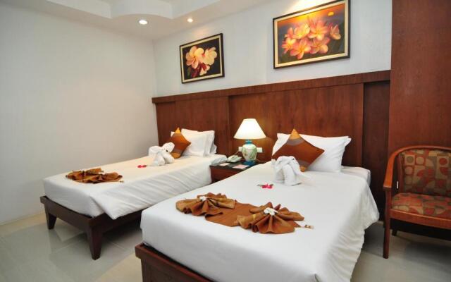 Hyton Leelavadee Hotel (SHA Extra Plus)