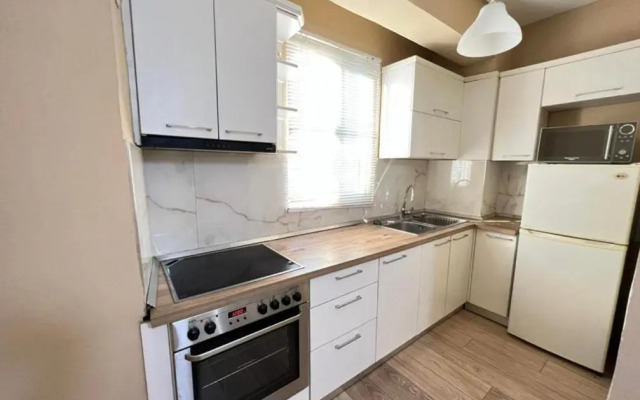 Leti Apartments 21 St