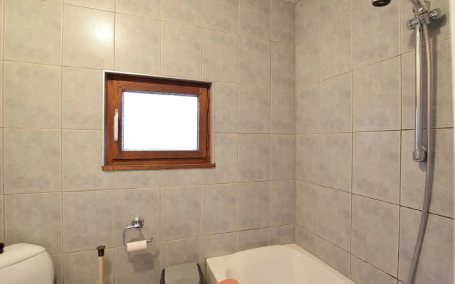 Detached Chalet in Lovely Hiking Region