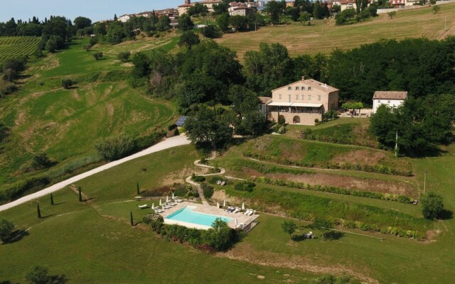 La Giravolta Country House