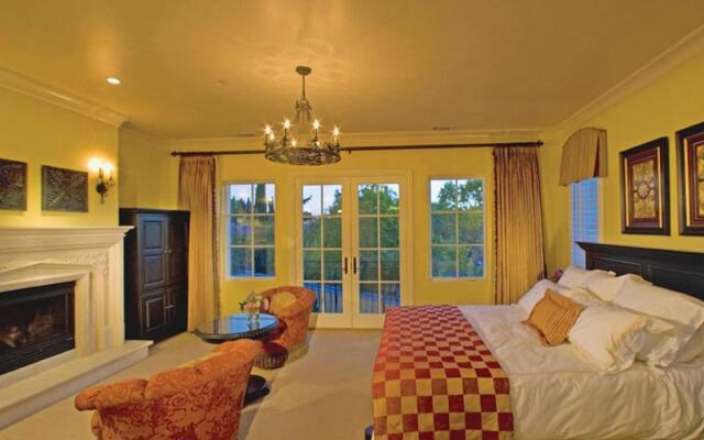 The Villa at Arden Hills