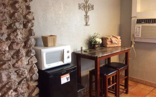 The Leakey Inn by CMD