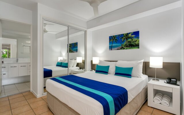 Port Douglas Apartments - Adults Only Oasis