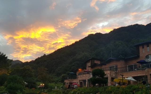 Inje Leenchung Pension