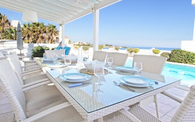 Margot Paralimni in Paralimni