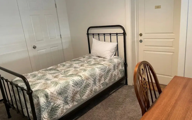 Old Rock Church Bed and Breakfast