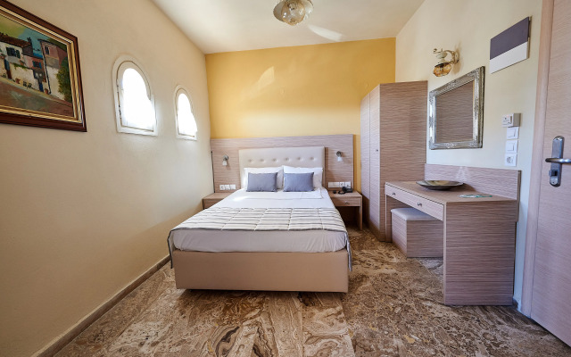 Thalia deco City & Beach Hotel