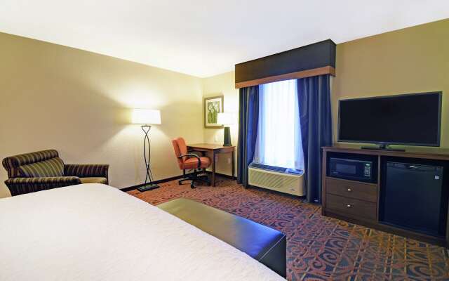 Hampton Inn & Suites Milwaukee/Franklin