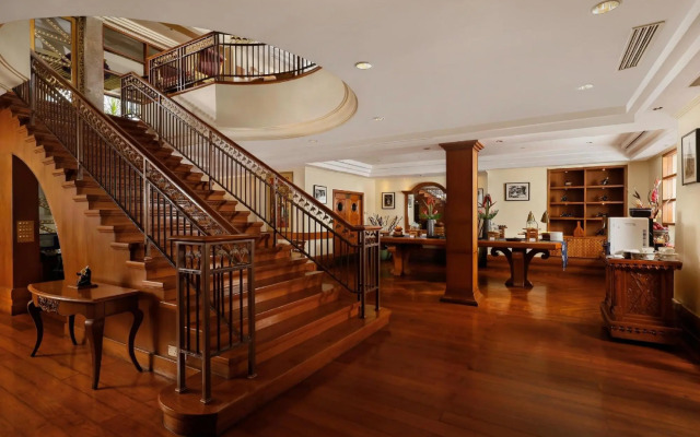 Nusa Dua Beach Hotel and Spa 