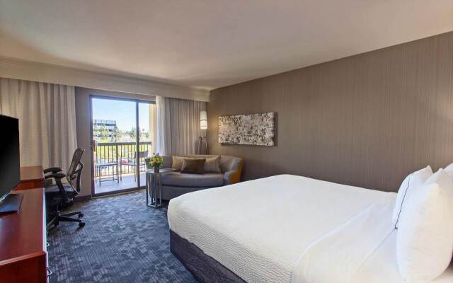 Courtyard by Marriott San Diego Central