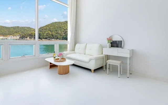 Yeosu Nukim Poolvilla