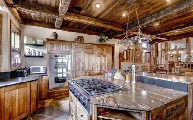 Ski Bridge Lodge by Pinnacle Lodging