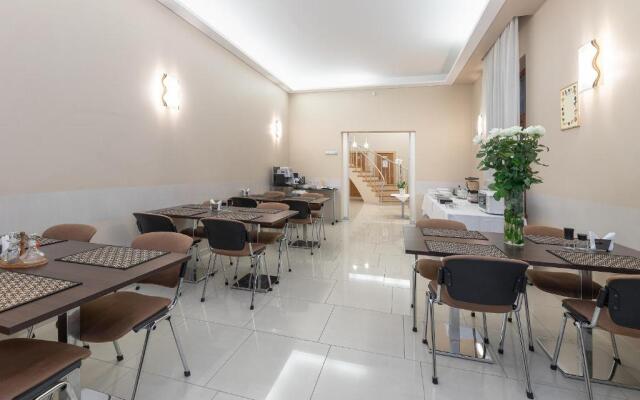 Room in Guest Room - Valensija - Studio Apartment