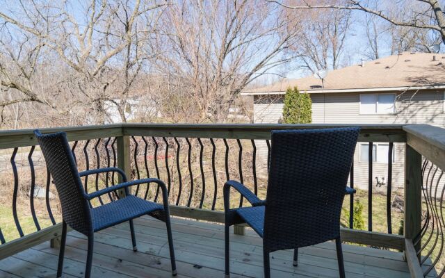 The Overbrook 2BR Pet-friendly Condo Lake Geneva