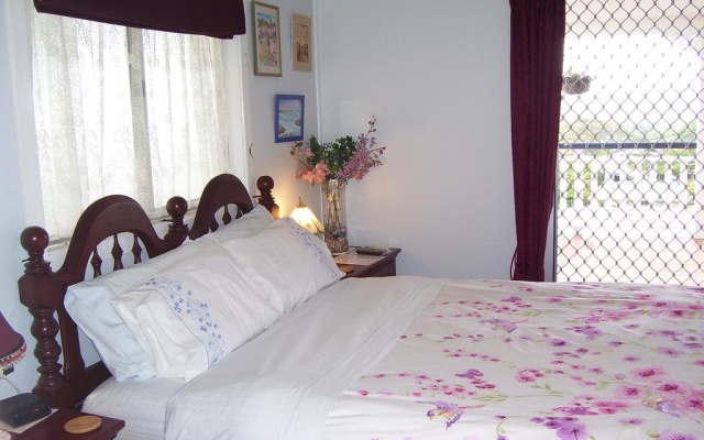 Boonah Hilltop Cottage – Guest Rooms – Boonah