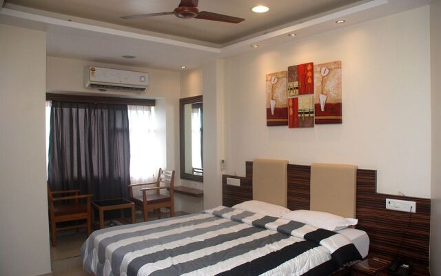 OYO Flagship 568 Bandra Mumbai