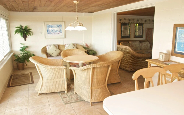 Harrington House Beachfront Bed & Breakfast