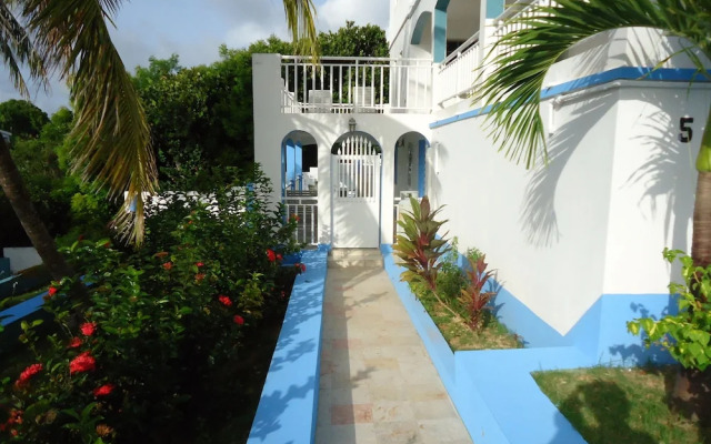 Easy Corner Villas