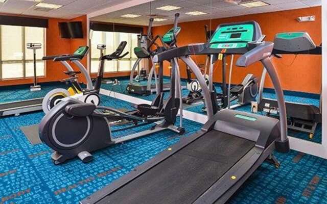 Holiday Inn Express & Suites Junction City by IHG