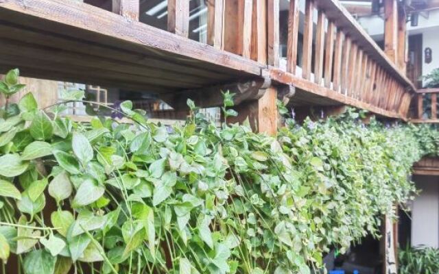 Lijiang Nianji 1913 Travel Theme Inn