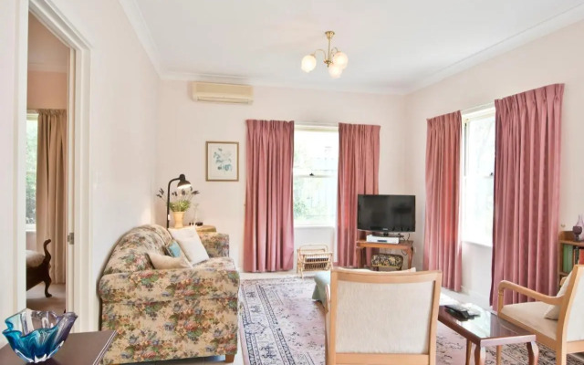 Encounter Hideaway Cottages