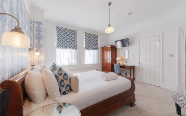 Florence Gardens Hotel & Restaurant