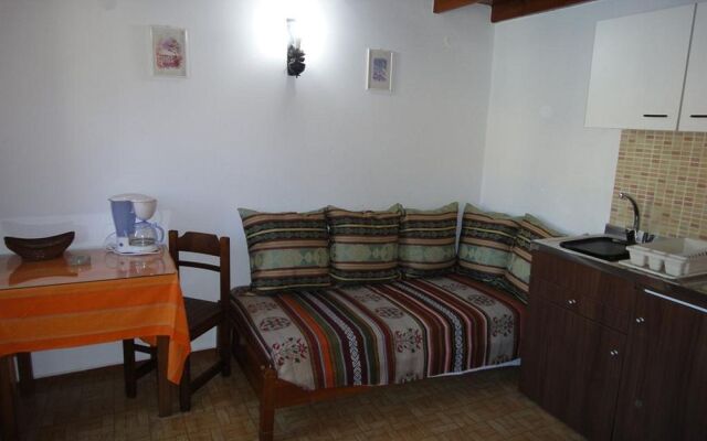 Captain's Suites