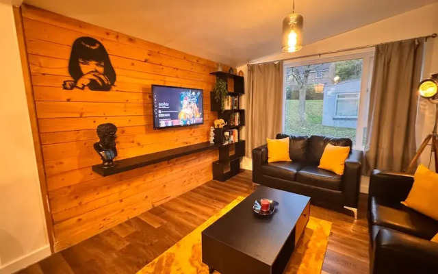 Spacious Sheffield Lodge