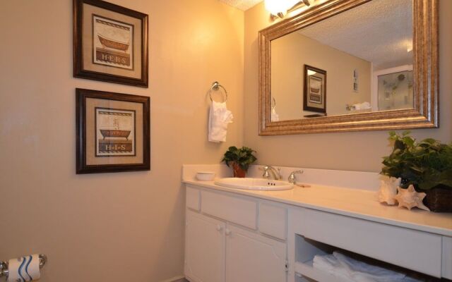 Shoreline 1065 Condo by RedAwning