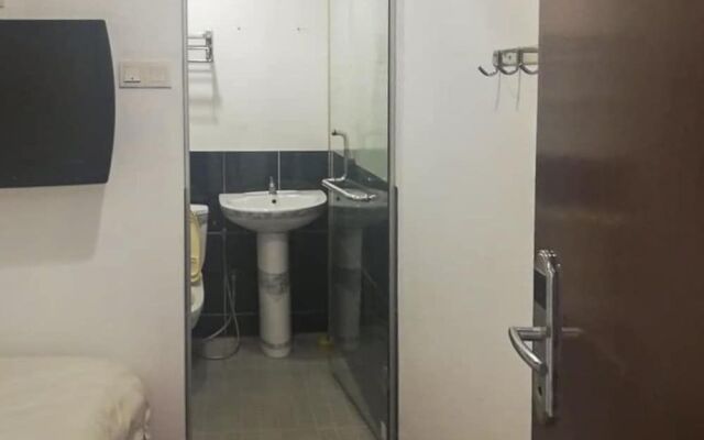 OYO 90248 Kapitan Inn