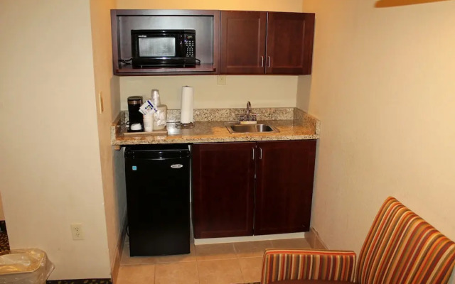 Holiday Inn Express Hotel & Suites RIPLEY, an IHG Hotel