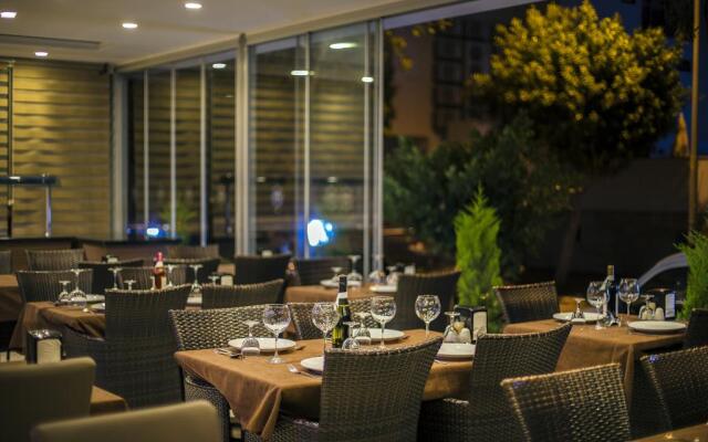 Hawaii Suite Beach Hotel