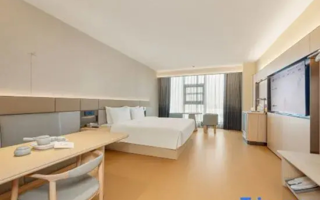 JI Hotel (Beihai Qiaogang Fengqing Street Yintan Avenue)