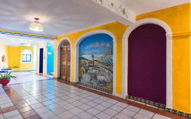 Mar Sereno Hotel & Suites