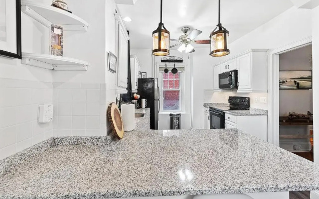 King,Parking,AC,Deck,Train,Uni,Hospital