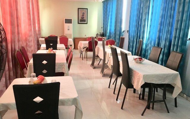 Solab Hotels And Suites